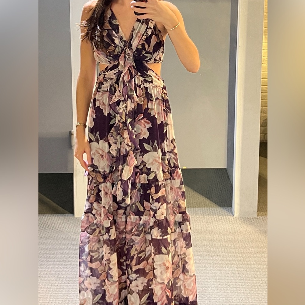 Formal Dress.   Never worn
